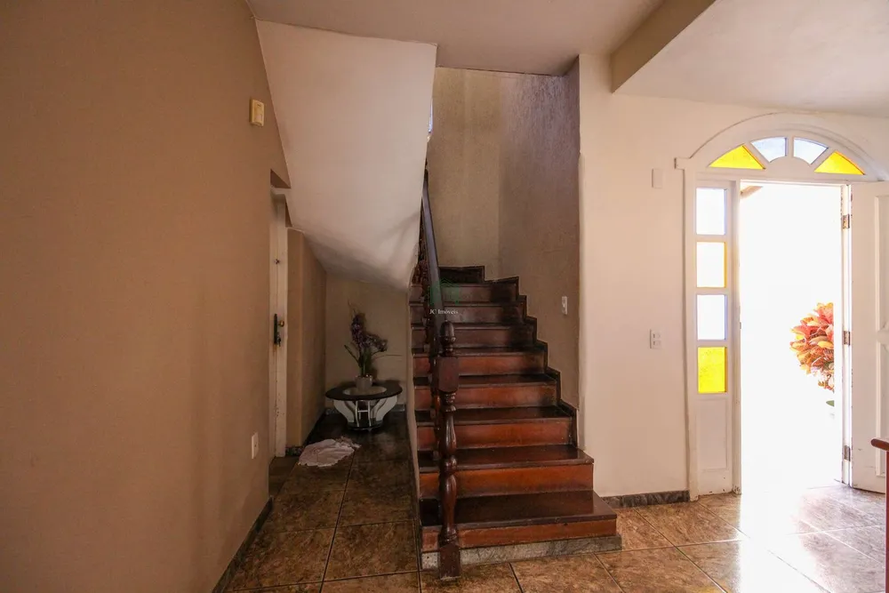Casa, 5 quartos, 260 m² - Foto 7