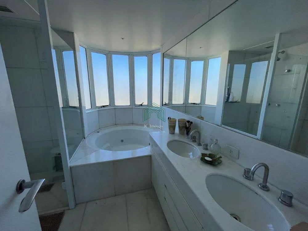 Apartamento, 4 quartos, 230 m² - Foto 4