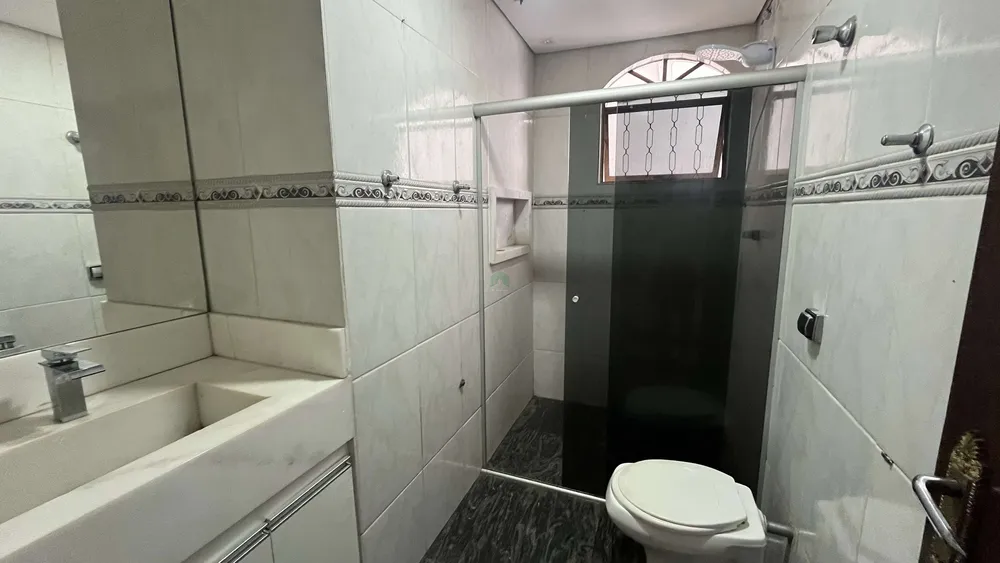 Casa, 4 quartos, 210 m² - Foto 1