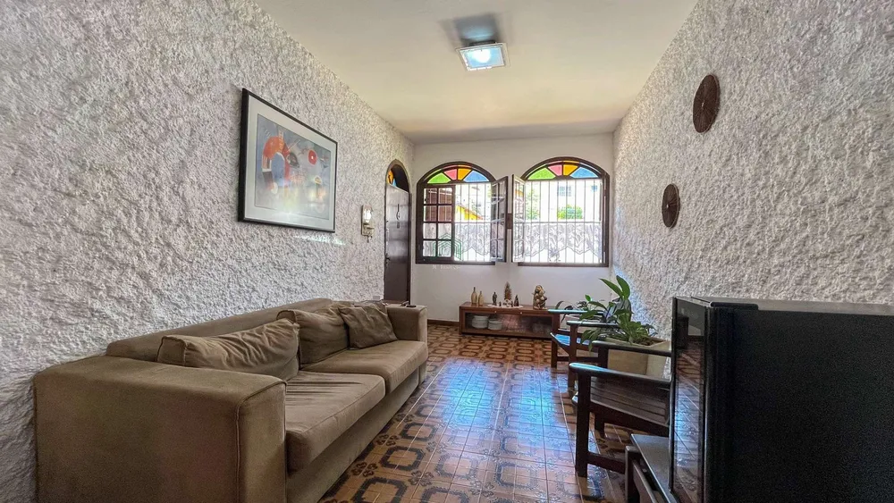 Casa, 4 quartos, 244 m² - Foto 1