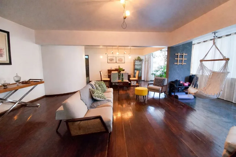 Apartamento, 3 quartos, 200 m² - Foto 1