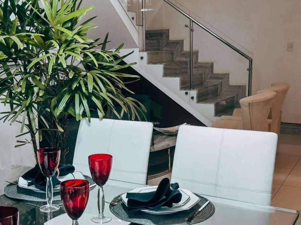 Cobertura, 3 quartos, 235 m² - Foto 2