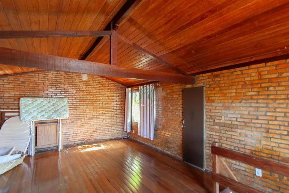 Casa, 4 quartos, 274 m² - Foto 1