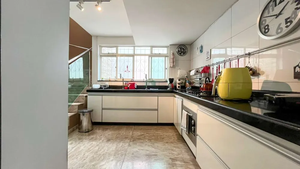 Casa, 3 quartos, 280 m² - Foto 1