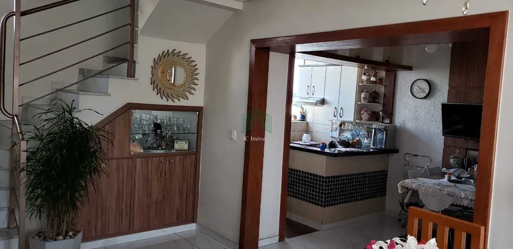Apartamento, 3 quartos, 168 m² - Foto 1
