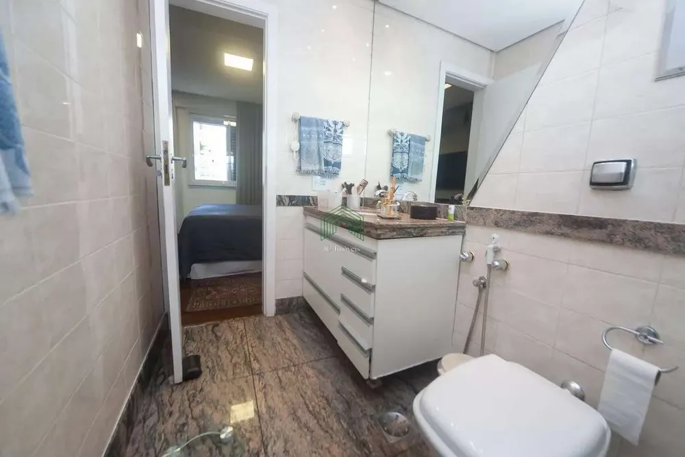 Cobertura, 3 quartos, 240 m² - Foto 4