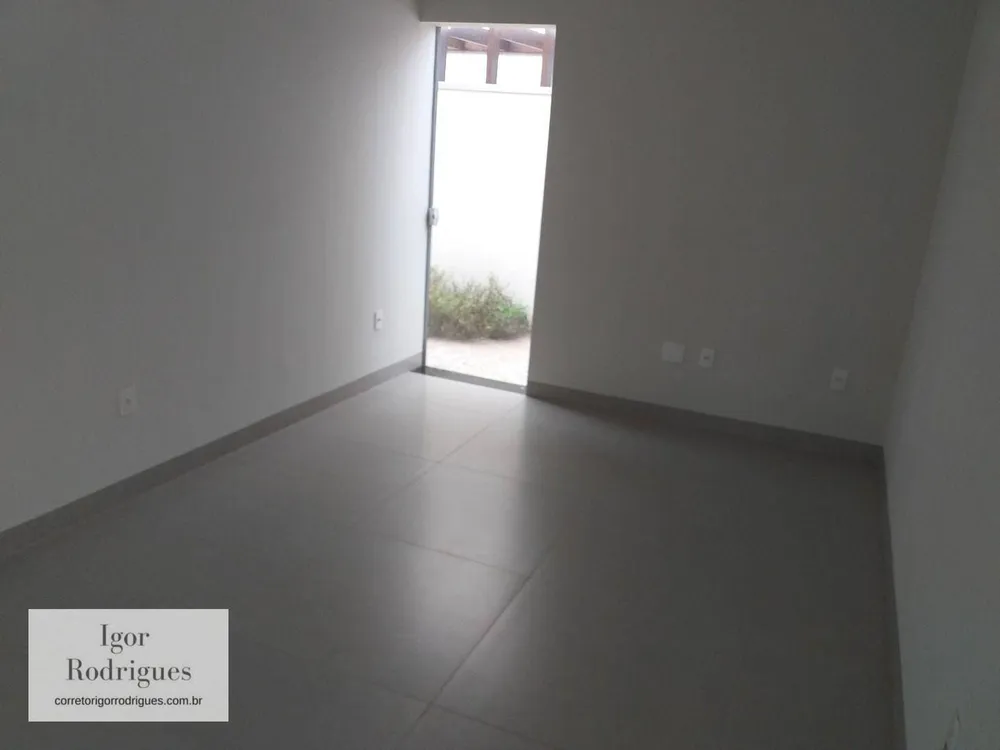 Casa, 3 quartos, 240 m² - Foto 2