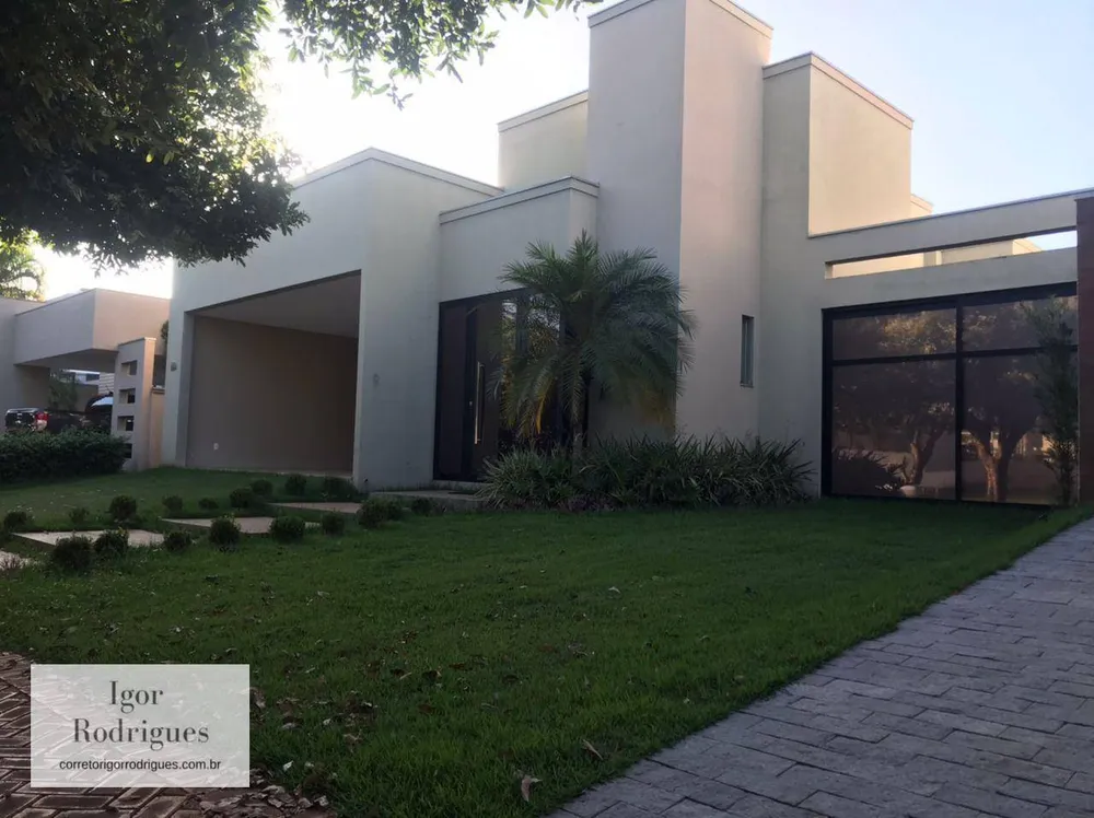 Casa, 3 quartos, 254 m² - Foto 1