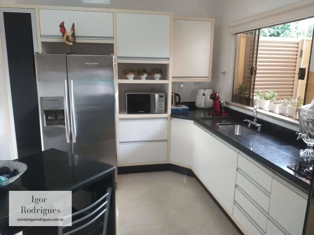 Sobrado, 3 quartos, 440 m² - Foto 3