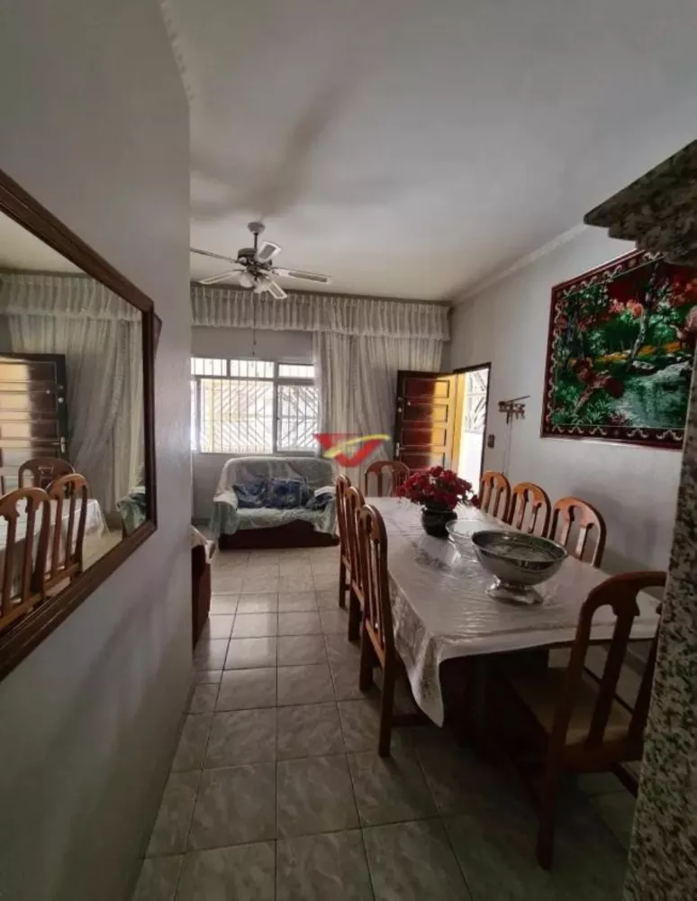 Casa, 3 quartos, 257 m² - Foto 2