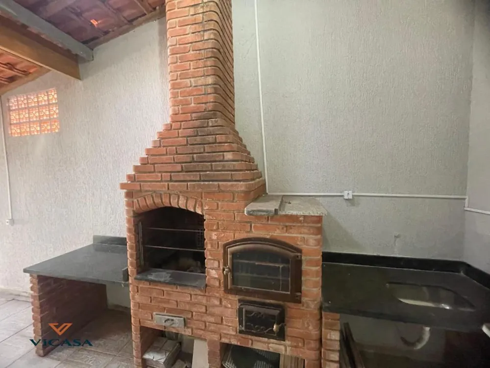 Casa, 3 quartos, 181 m² - Foto 2
