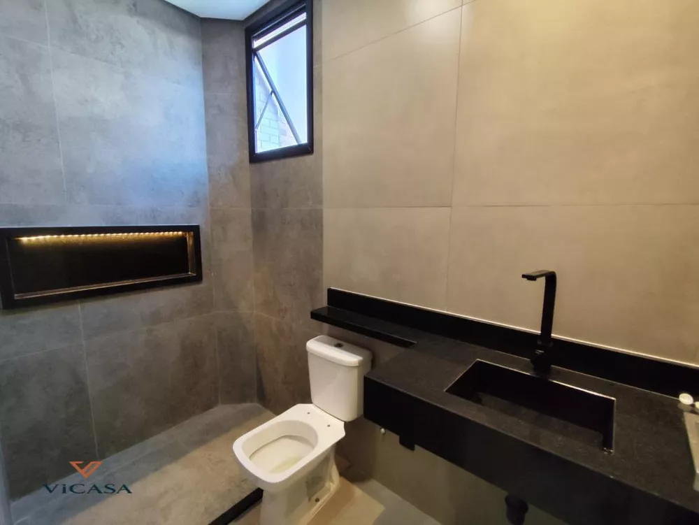 Casa, 4 quartos, 290 m² - Foto 2