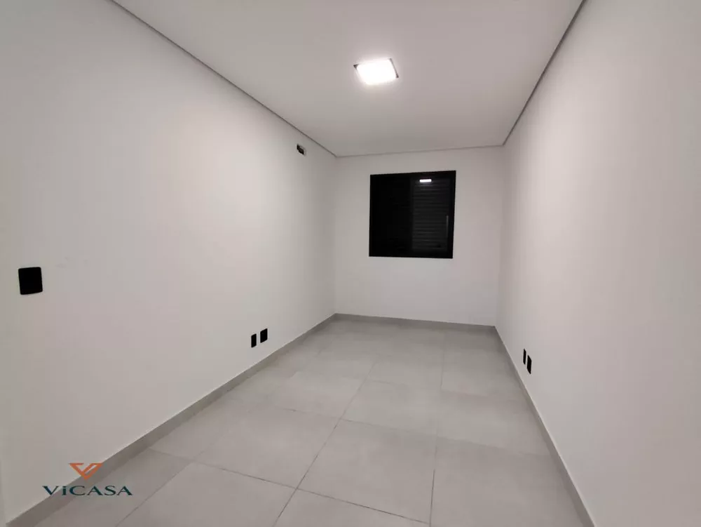 Casa, 4 quartos, 290 m² - Foto 3