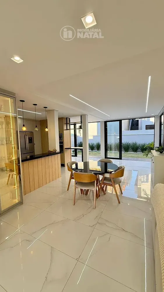 Casa, 3 quartos, 184 m² - Foto 2