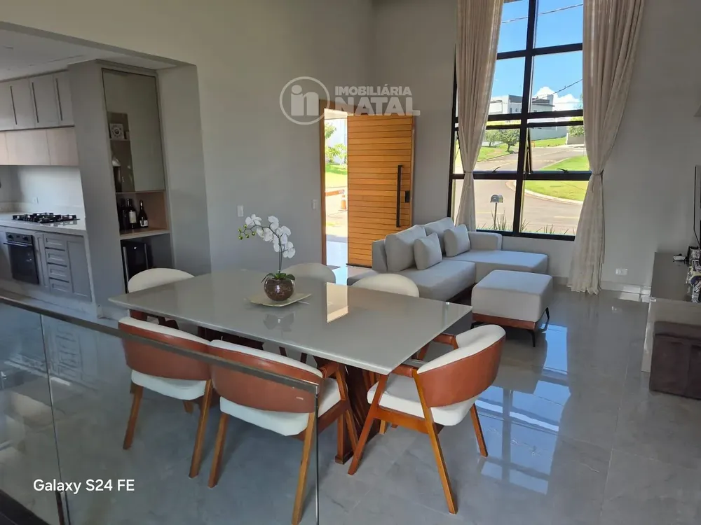 Casa, 3 quartos, 210 m² - Foto 3