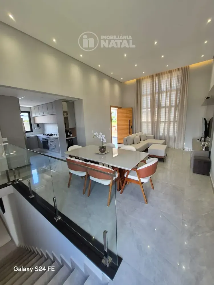 Casa, 3 quartos, 210 m² - Foto 4