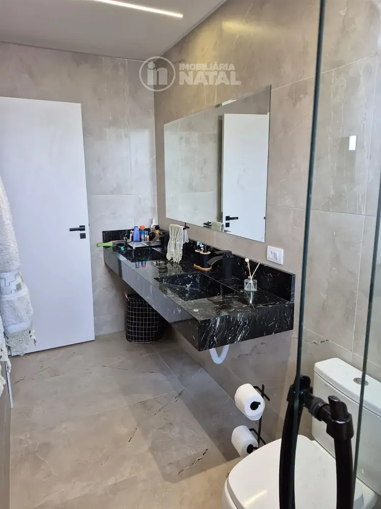 Casa, 3 quartos, 210 m² - Foto 12