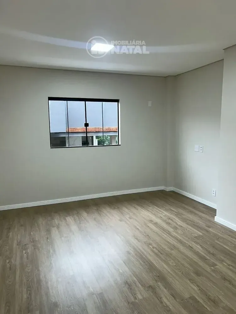 Casa, 3 quartos, 230 m² - Foto 2