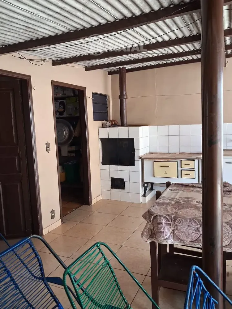 Casa, 3 quartos, 189 m² - Foto 2