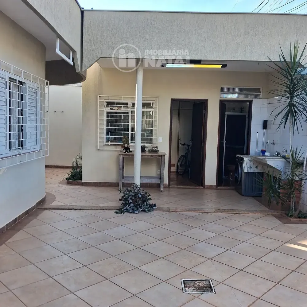 Casa, 1 quarto, 210 m² - Foto 3