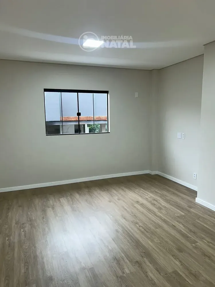 Casa, 3 quartos, 230 m² - Foto 3