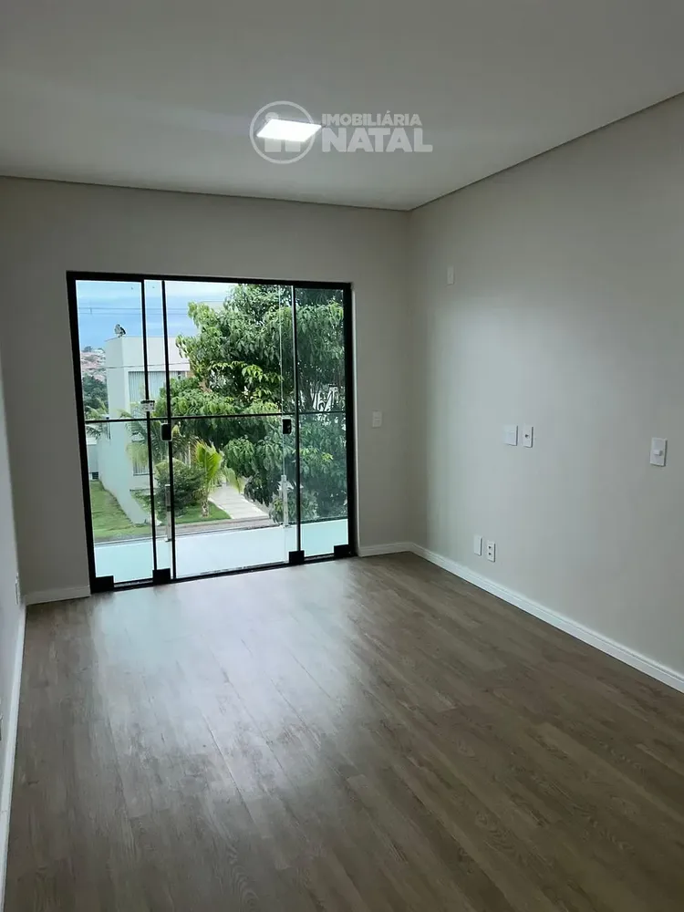 Casa, 3 quartos, 230 m² - Foto 3