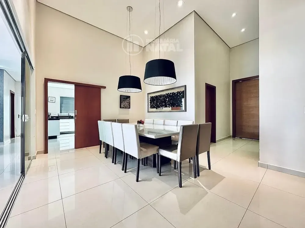 Casa, 3 quartos, 250 m² - Foto 8