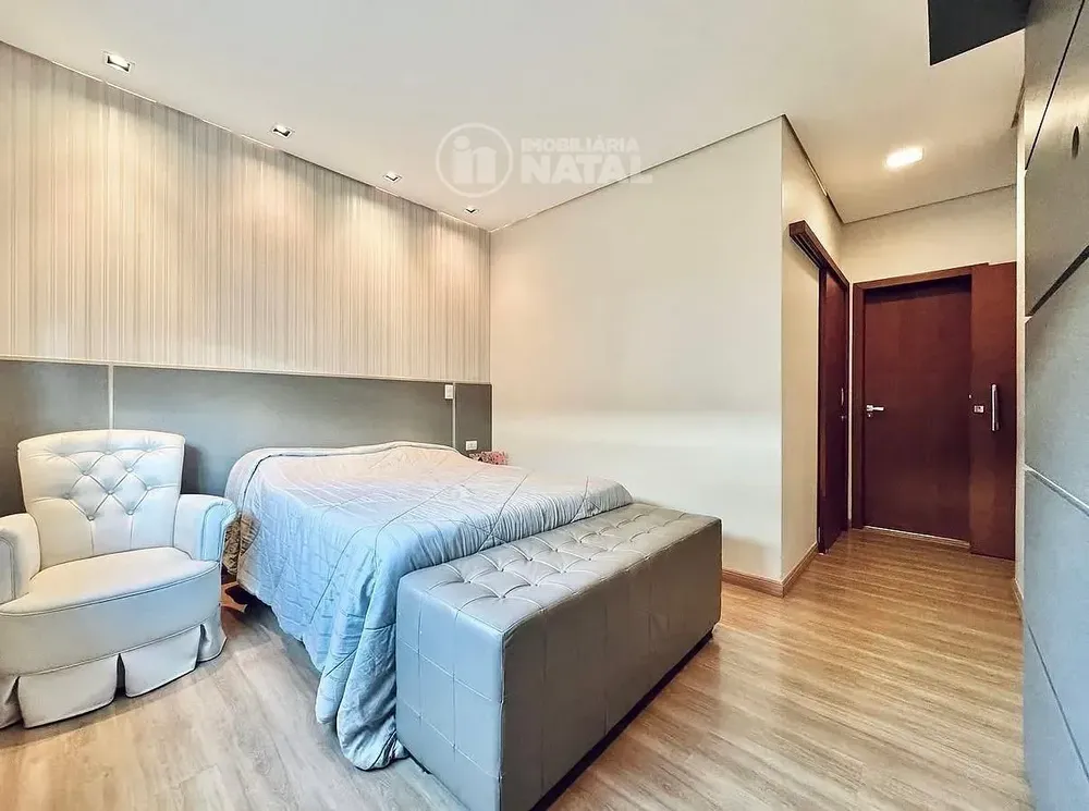 Casa, 3 quartos, 250 m² - Foto 11