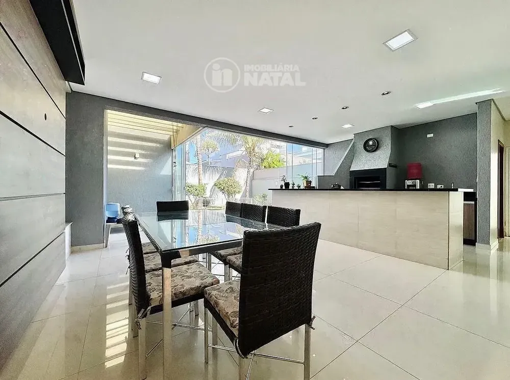 Casa, 3 quartos, 250 m² - Foto 4