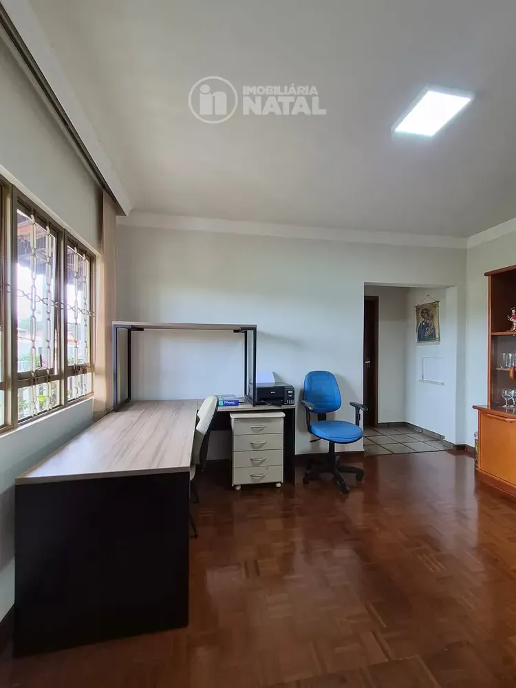 Casa, 3 quartos, 209 m² - Foto 4