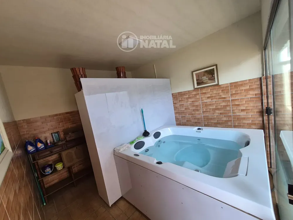 Casa, 3 quartos, 209 m² - Foto 2
