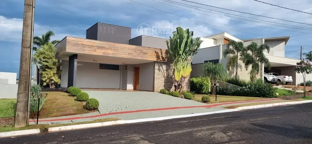 Casa, 3 quartos, 250 m² - Foto 1