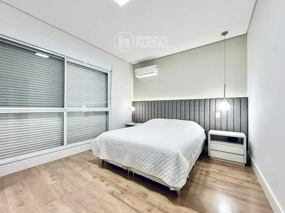 Casa, 3 quartos, 261 m² - Foto 8