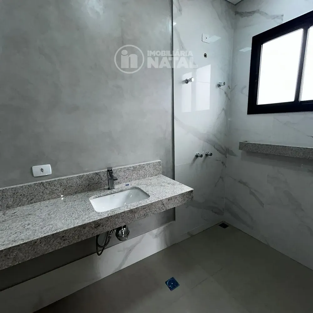 Casa, 3 quartos, 198 m² - Foto 3