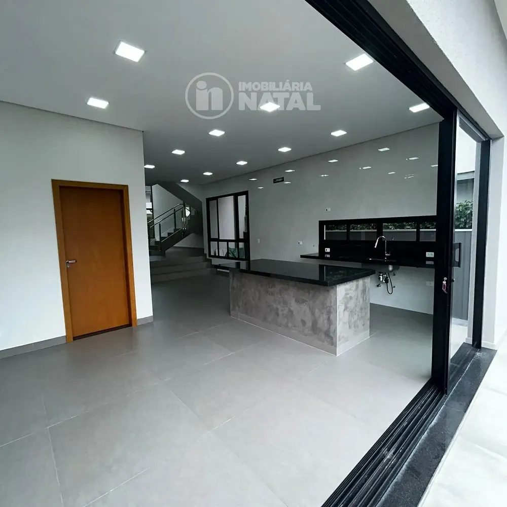 Casa, 3 quartos, 198 m² - Foto 2
