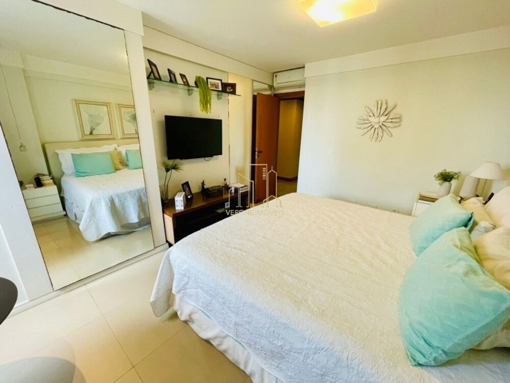 Apartamento à venda com 3 quartos, 137m² - Foto 3