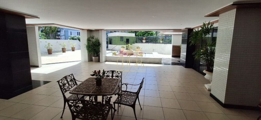 Apartamento à venda com 4 quartos, 240m² - Foto 4