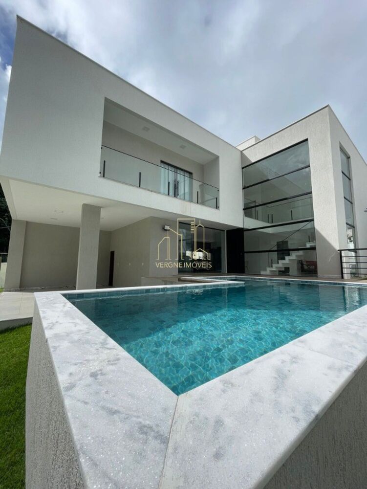 Casa de Condomínio à venda com 4 quartos, 320m² - Foto 2