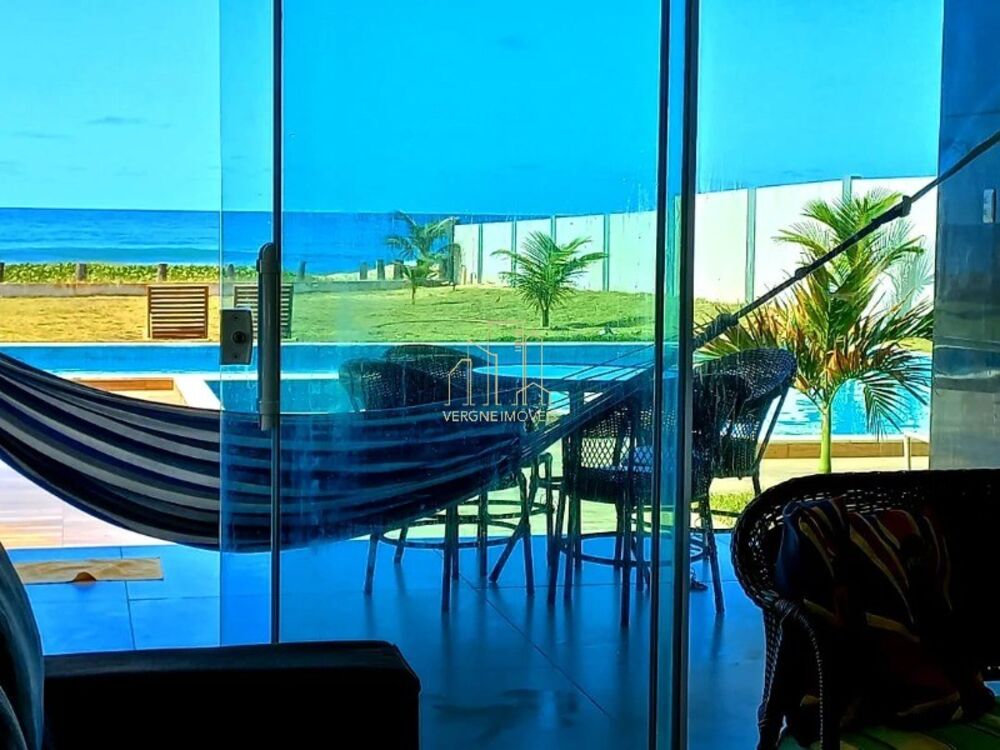 Casa de Condomínio à venda com 4 quartos, 220m² - Foto 4