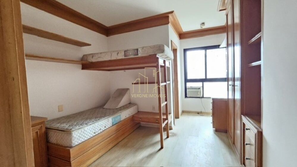 Apartamento, 4 quartos, 215 m² - Foto 1