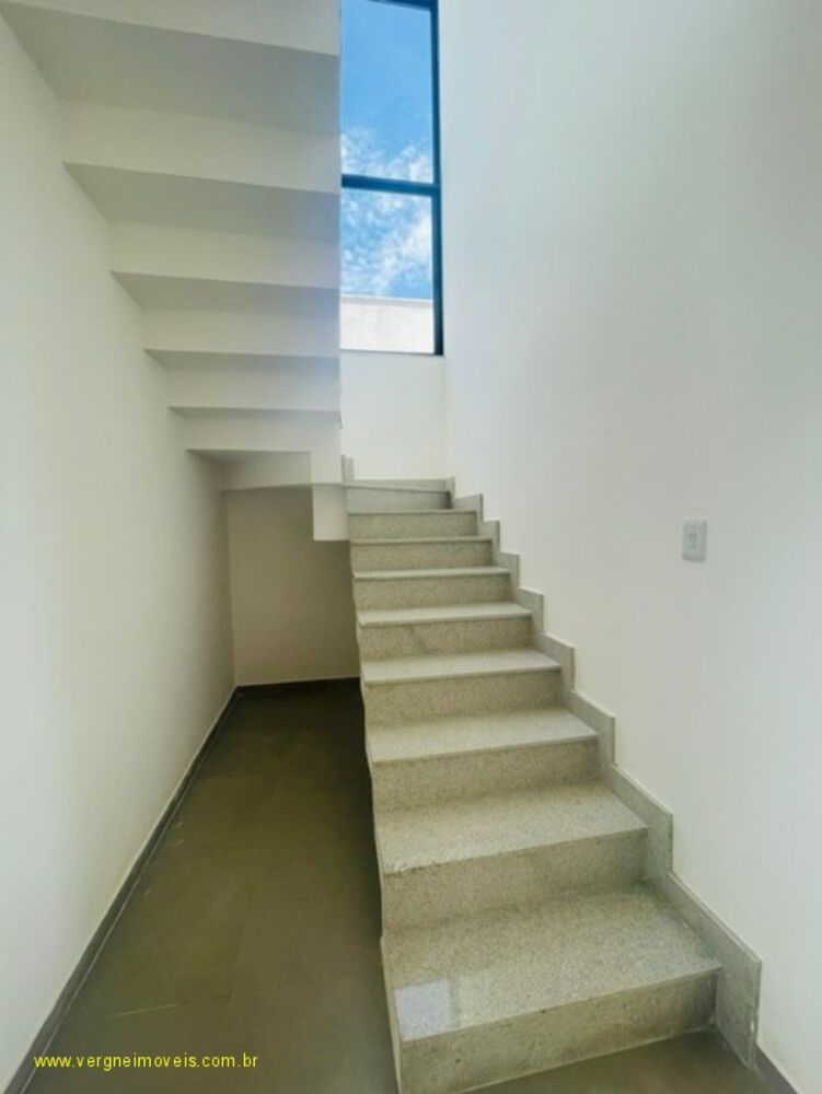 Casa de Condomínio à venda com 4 quartos, 160m² - Foto 3