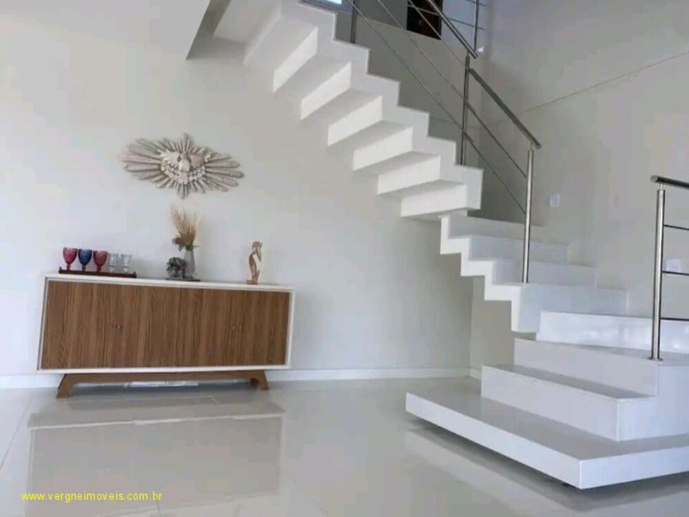 Casa, 5 quartos, 330 m² - Foto 2