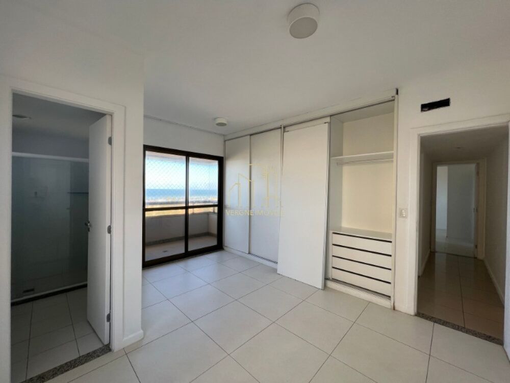 Apartamento para alugar com 4 quartos, 156m² - Foto 2