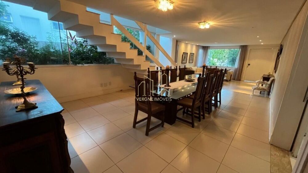 Casa à venda com 4 quartos, 660m² - Foto 3