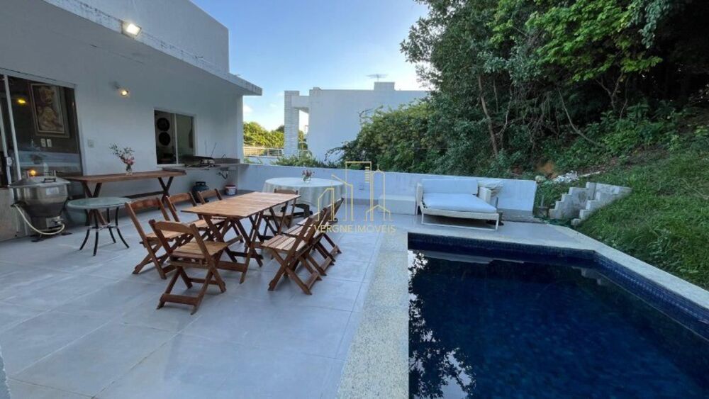 Casa à venda com 4 quartos, 660m² - Foto 1