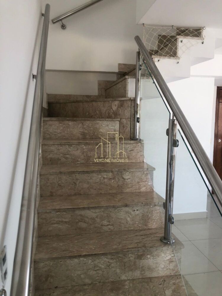 Cobertura, 3 quartos, 230 m² - Foto 4