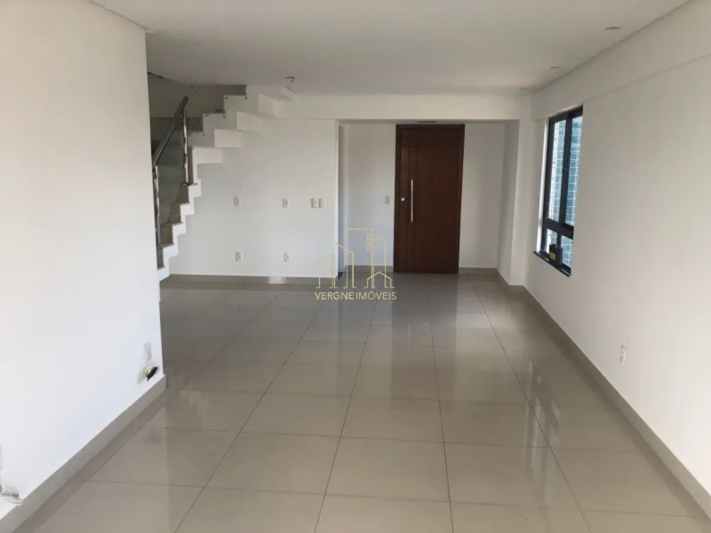 Cobertura, 3 quartos, 230 m² - Foto 2