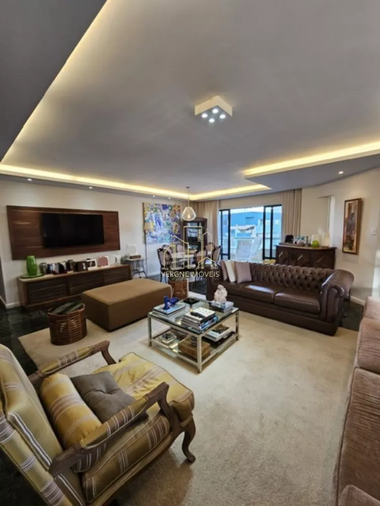 Apartamento, 3 quartos, 205 m² - Foto 1