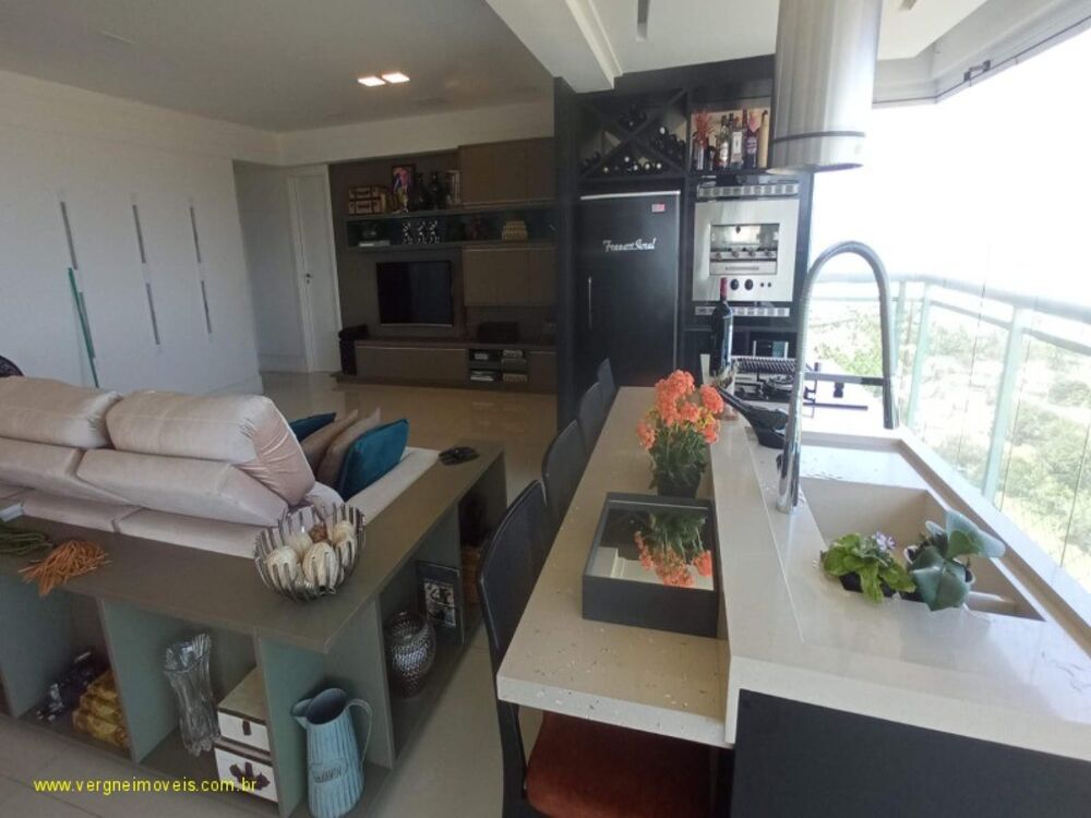 Apartamento, 3 quartos, 145 m² - Foto 1