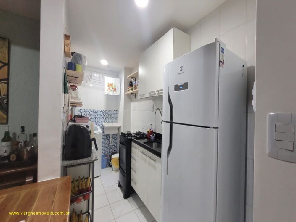 Apartamento à venda com 2 quartos, 50m² - Foto 3